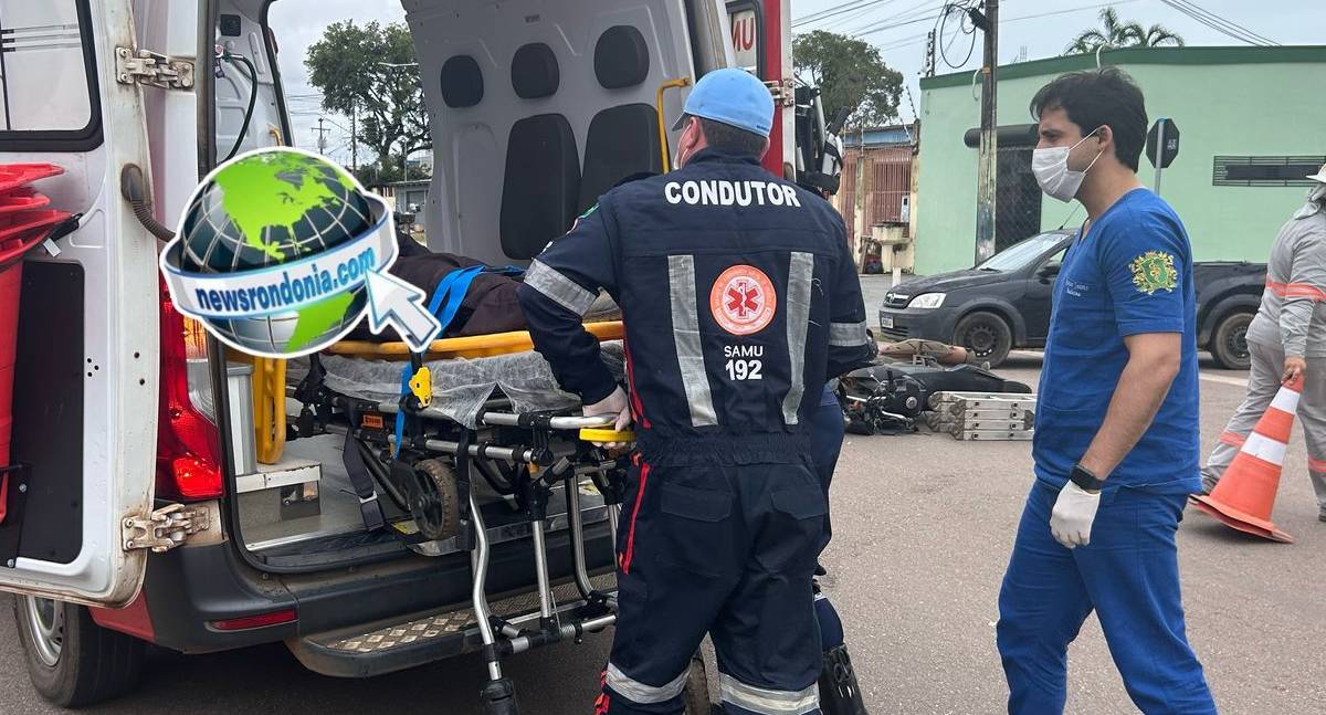 Motociclista sofre lesão em colisão com carro no centro