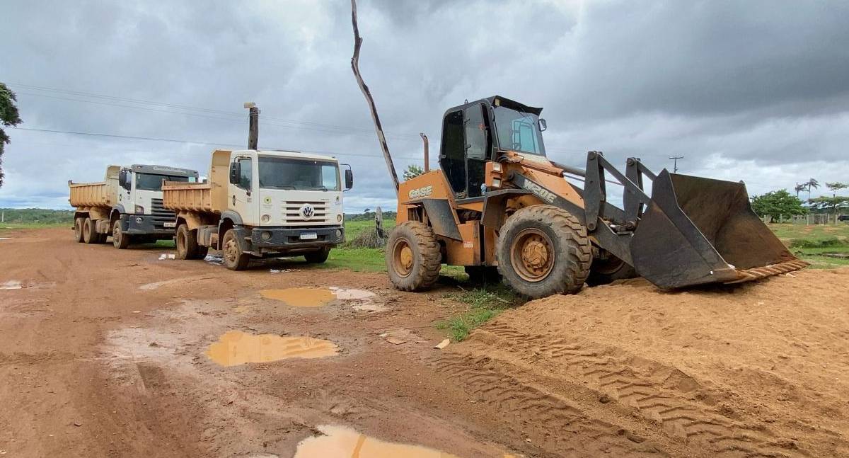 A Prefeitura de Porto Velho executa melhorias na estrada do ramal São Sebastião - News Rondônia