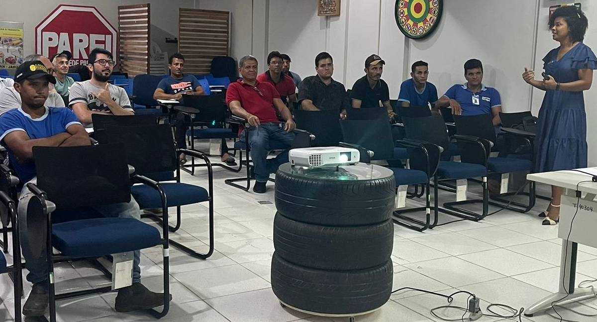 Cursos de condução profissional no transporte de pessoas ou cargas são ofertados pelo Detran-RO