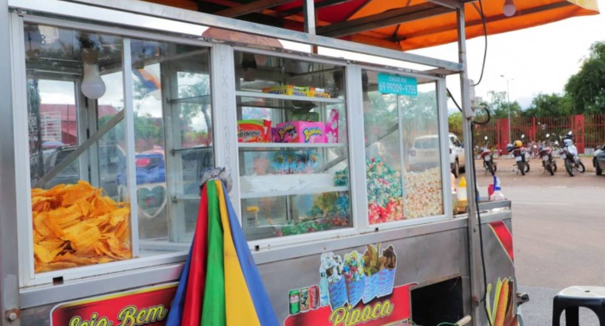 Cadastro para ambulantes que desejam atuar nos desfiles dos blocos encerra nesta quinta-feira (20) - News Rondônia