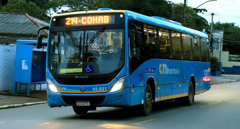 A Prefeitura alterou o trajeto do transporte público e estabeleceu a proibição de estacionamento de veículos de pequeno porte nas áreas destinadas aos desfiles - News Rondônia