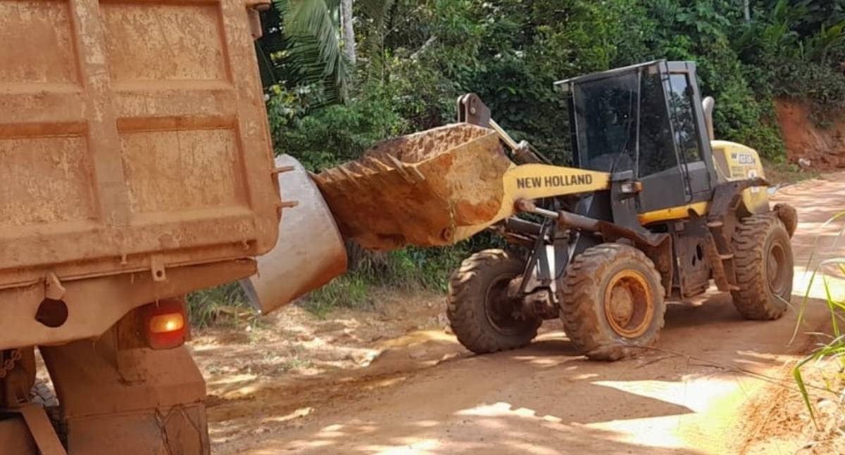 A prefeitura intensifica medidas emergenciais para assegurar o transporte escolar nas estradas rurais - News Rondônia