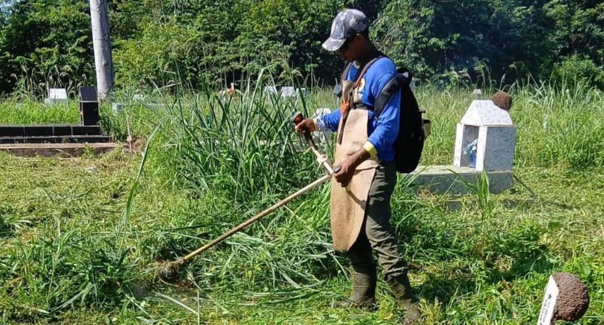 Prefeitura de Porto Velho mantém mutirão contínuo de limpeza no Cemitério de Santo Antônio - News Rondônia Prefeitura de Porto Velho mantém mutirão contínuo de limpeza no Cemitério de Santo Antônio - News Rondônia