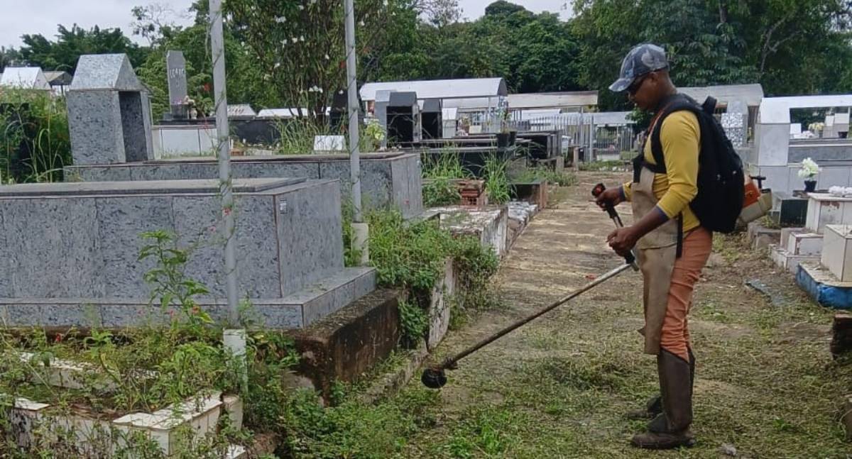 Prefeitura de Porto Velho mantém mutirão contínuo de limpeza no Cemitério de Santo Antônio - News Rondônia