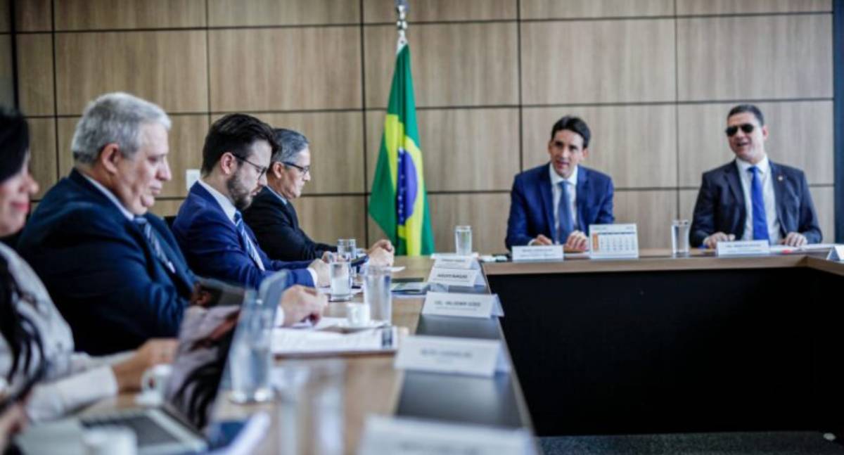 O governo de Rondônia debate em Brasília a concessão da Hidrovia do Madeira