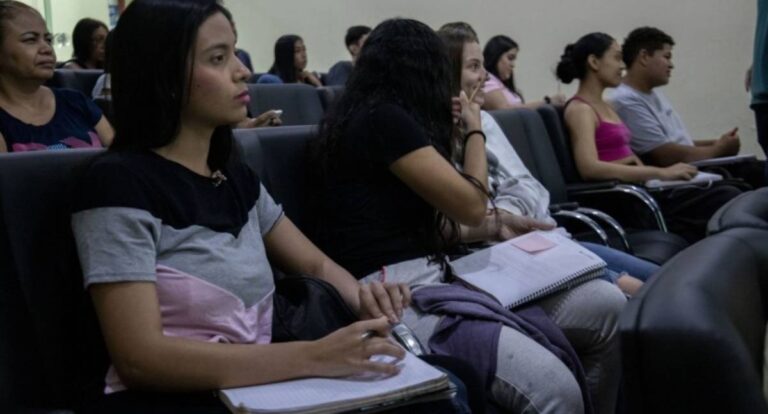 As inscrições para o curso preparatório do Exame Nacional do Ensino Médio já estão disponíveis - News Rondônia