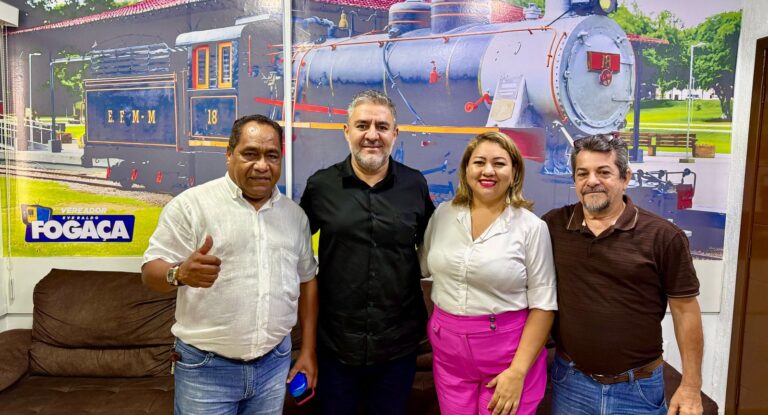 Vereador Everaldo Fogaça recebe representantes do SINPROF/RO para discutir a valorização do Magistério em Porto Velho