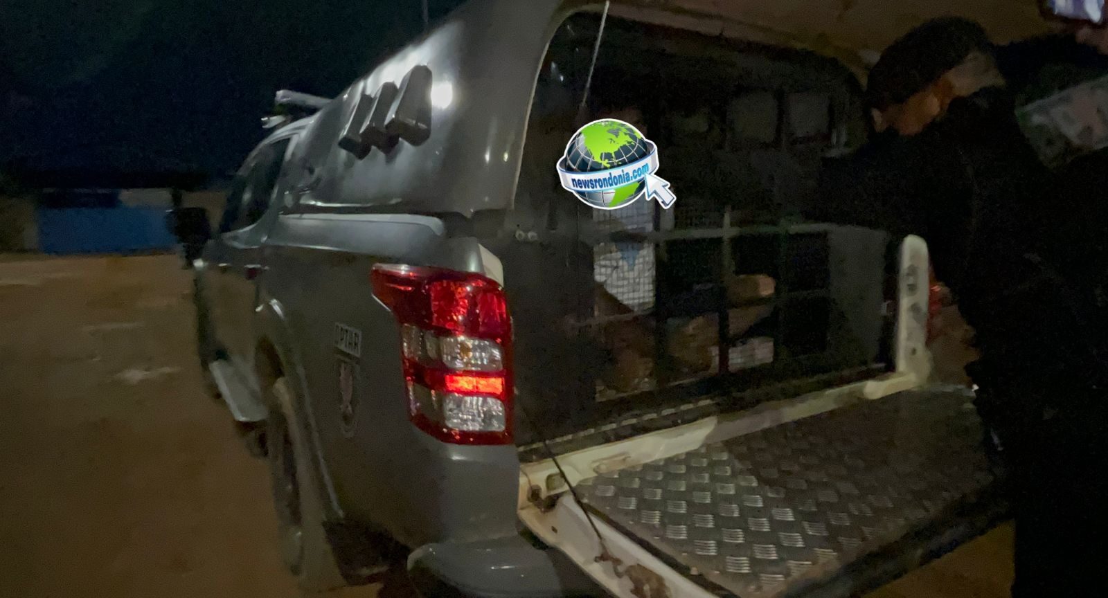 Mecânico é preso depois de jogar bombinhas na casa da ex-mulher grávida