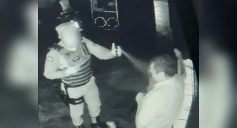 Policiais militares invadem casa noturna e jogam gás de pimenta em garotas de programa