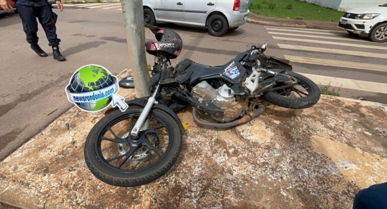 Motociclista fica em estado grave após bater em poste na zona leste