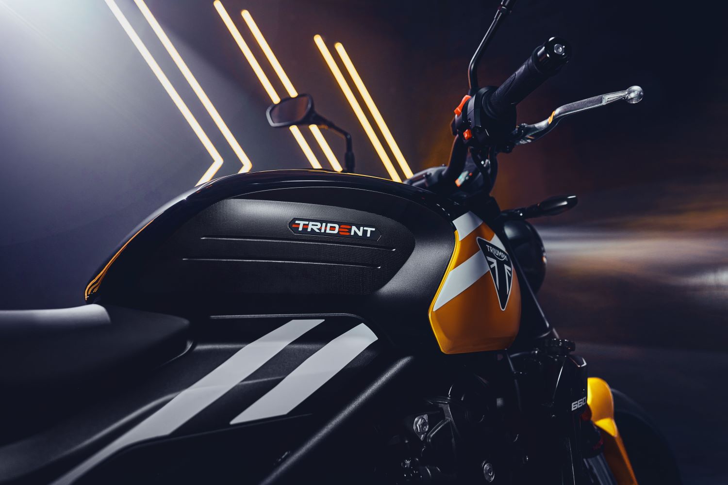 Triumph traz mais tecnologia e novidades na linha Trident 660 2025 - News Rondônia