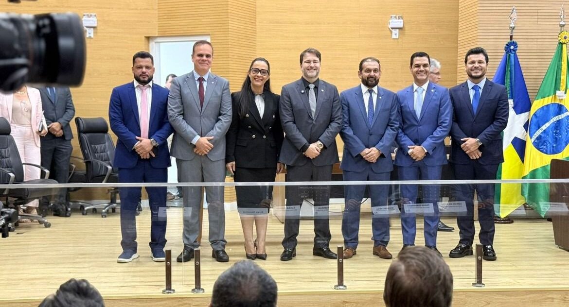 Parlamento estadual inicia nova fase com posse da Mesa Diretora e presença da AROM