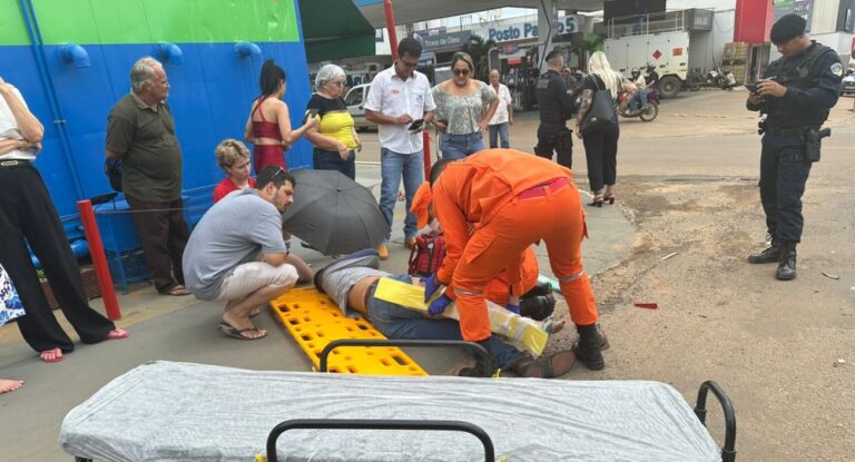 Motociclista fratura a perna ao colidir com Mobi na Avenida Rio Branco