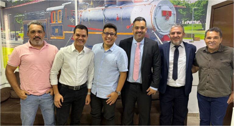 Prefeito Adailton Fúria, deputado Cássio Góis e vereador Everaldo Fogaça falam sobre eleições 2026