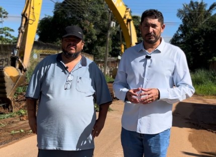 Vereador Márcio Pacele solicita limpeza do canal do bairro Mariana e tem pedido atendido - News Rondônia