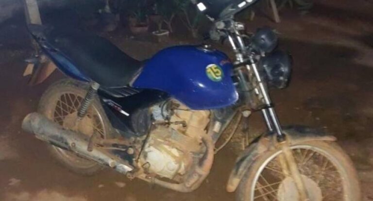 Dois jovens são presos suspeitos de assaltarem posto de combustíveis