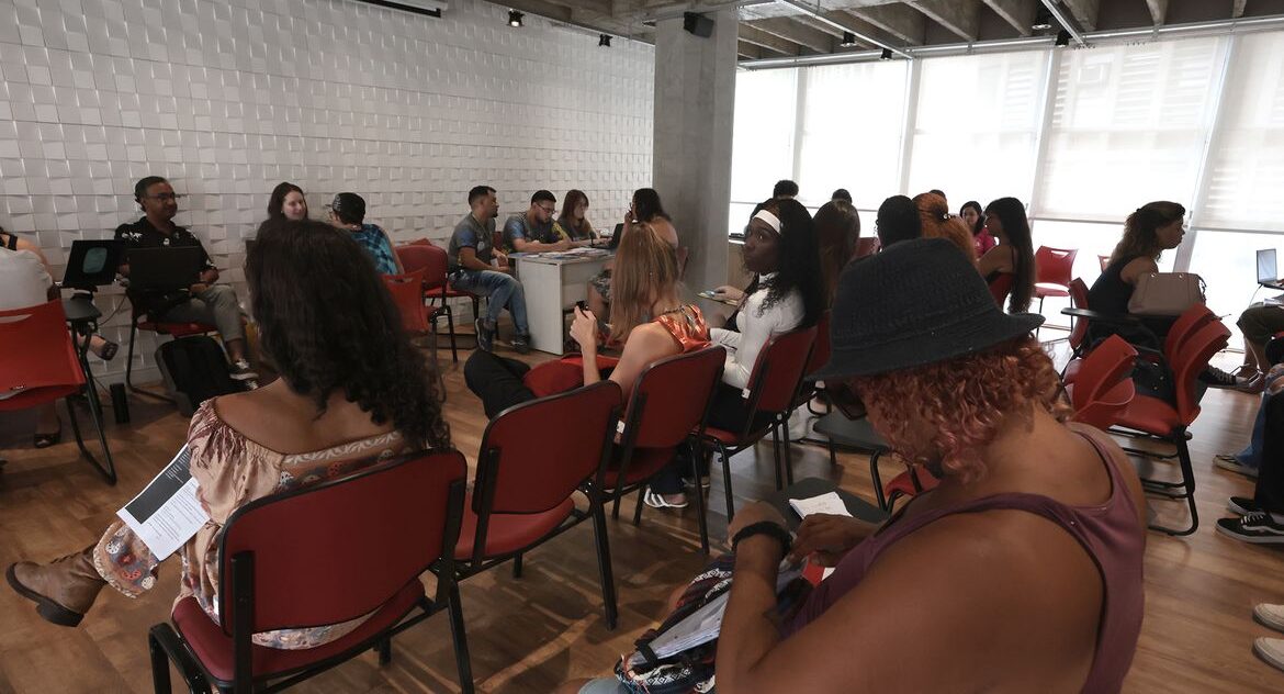 Brasil teve saldo positivo de 71 mil vagas ocupadas por estrangeiros