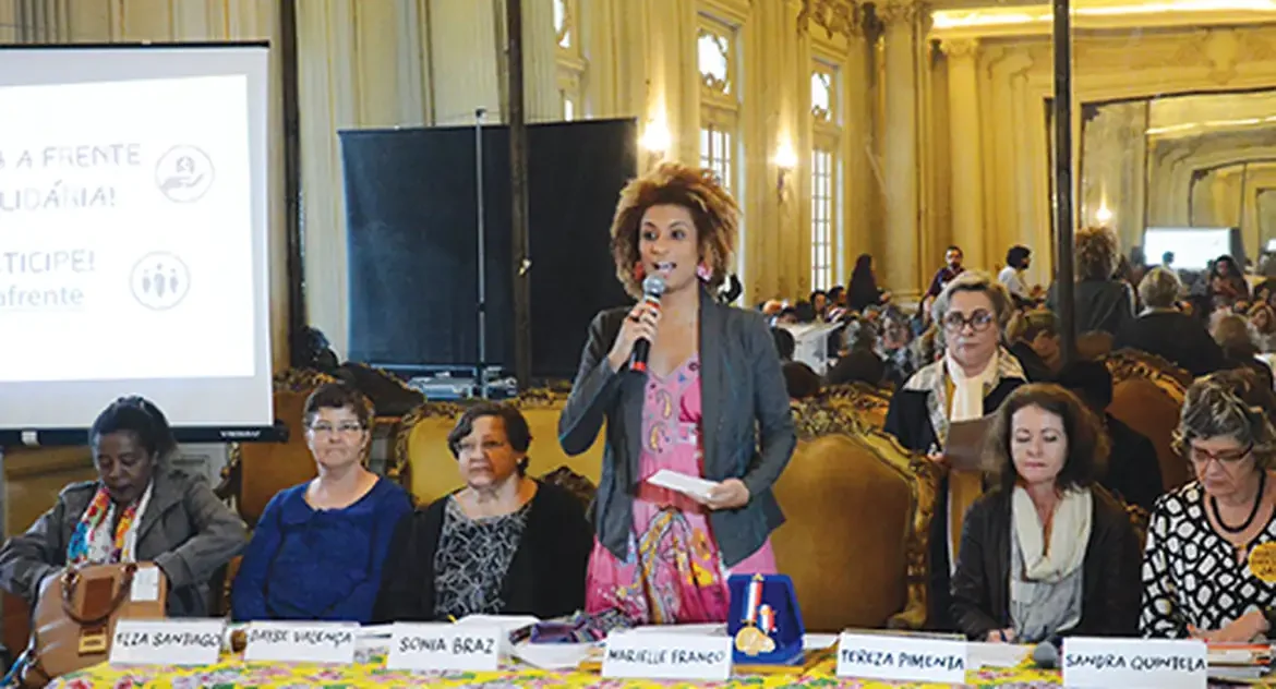 Moraes manda PF entregar conversas entre delegado e Marielle Franco