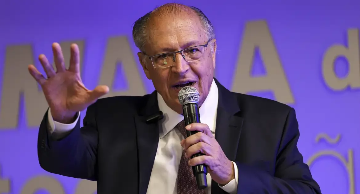 Alckmin discute exportações brasileiras com secretário dos EUA