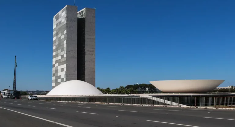 Congresso e Judiciário retomam sessões após feriado de Carnaval