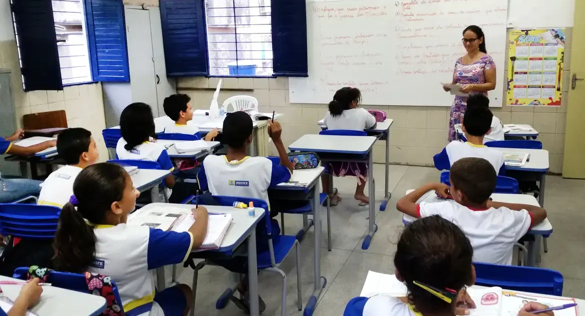 MEC realiza Escuta Nacional com professores de matemática para aprimorar ensino e aprendizagem na educação básica