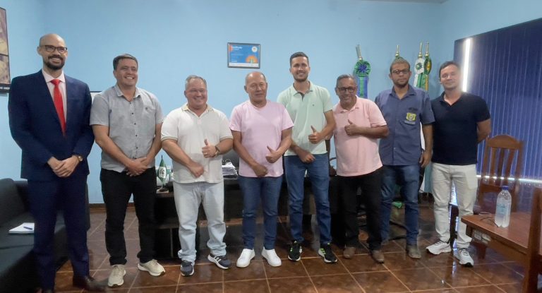 Coronel Chrisóstomo trata de investimentos em esporte e cultura em Itapuã do Oeste