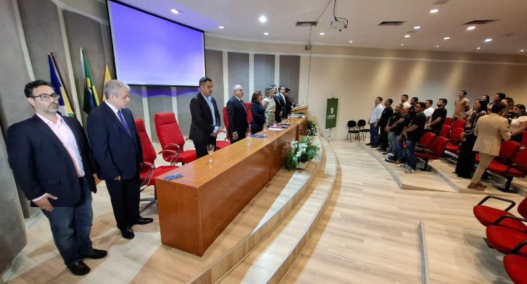 Prefeitura recebe homenagem durante a cerimônia de entrega da Comenda dos 50 anos da Unama - News Rondônia
