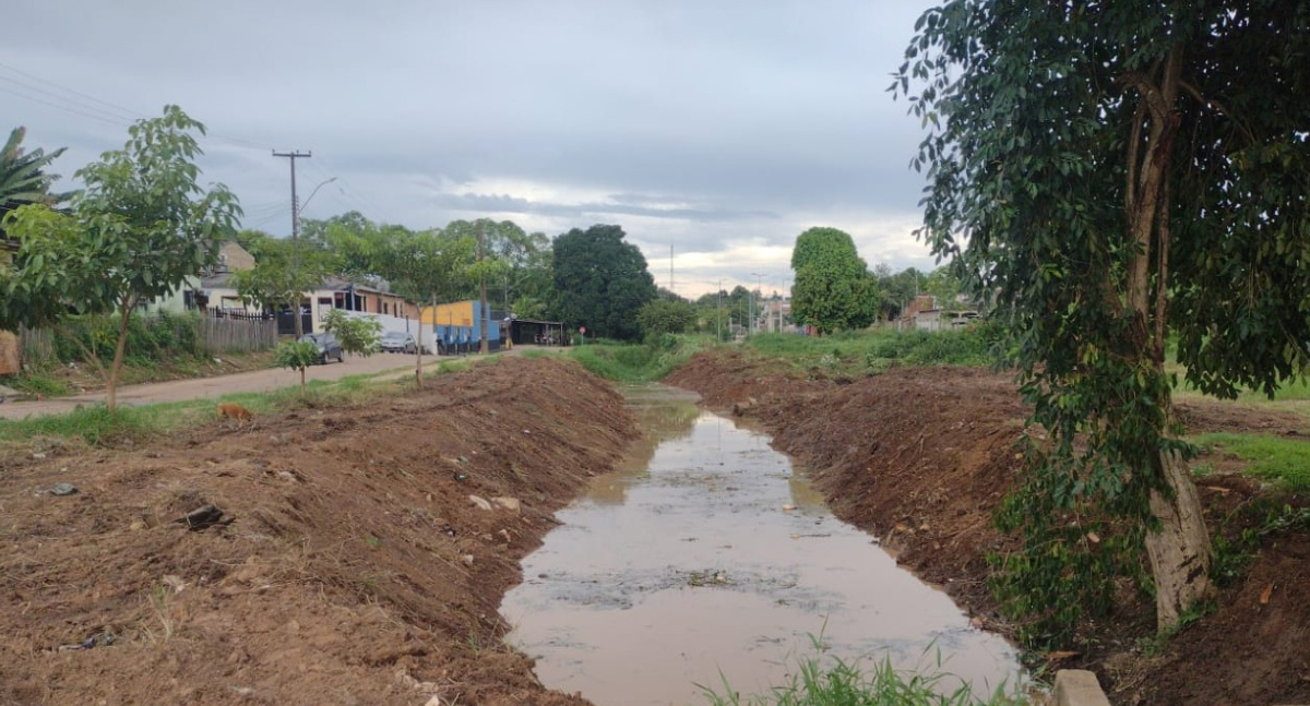 A Operação Cidade Limpa continua com os trabalhos de limpeza dos canais em Porto Velho - News Rondônia