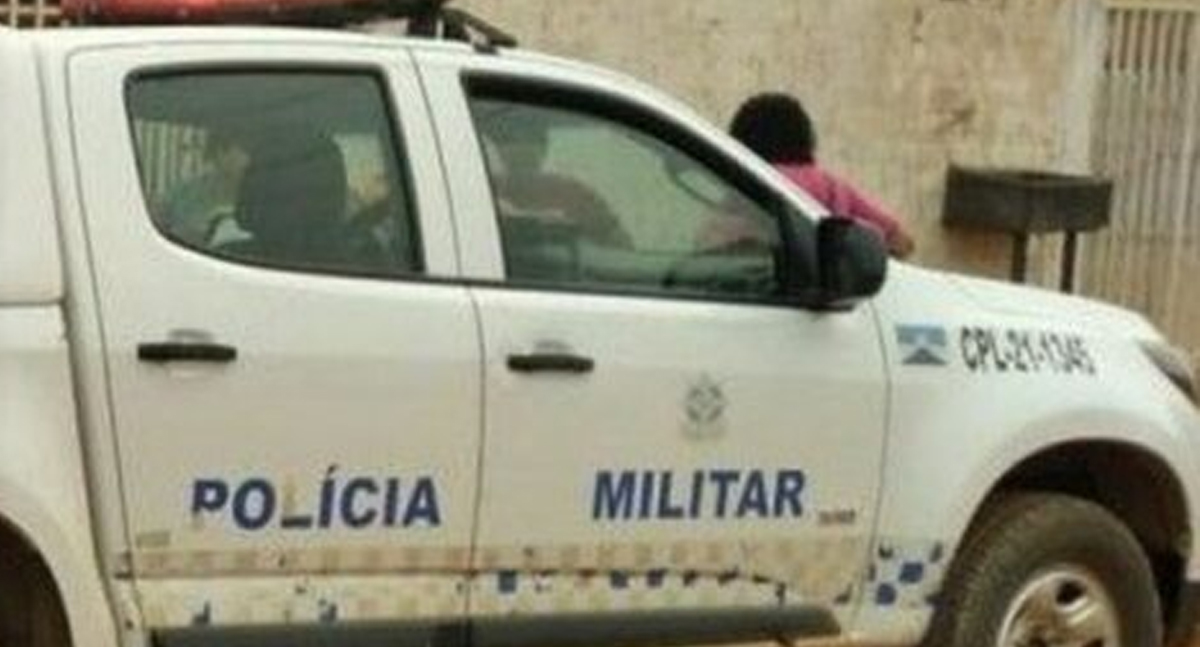 Com indícios de homicídio, corpo em estado avançado de decomposição é encontrado em residência 