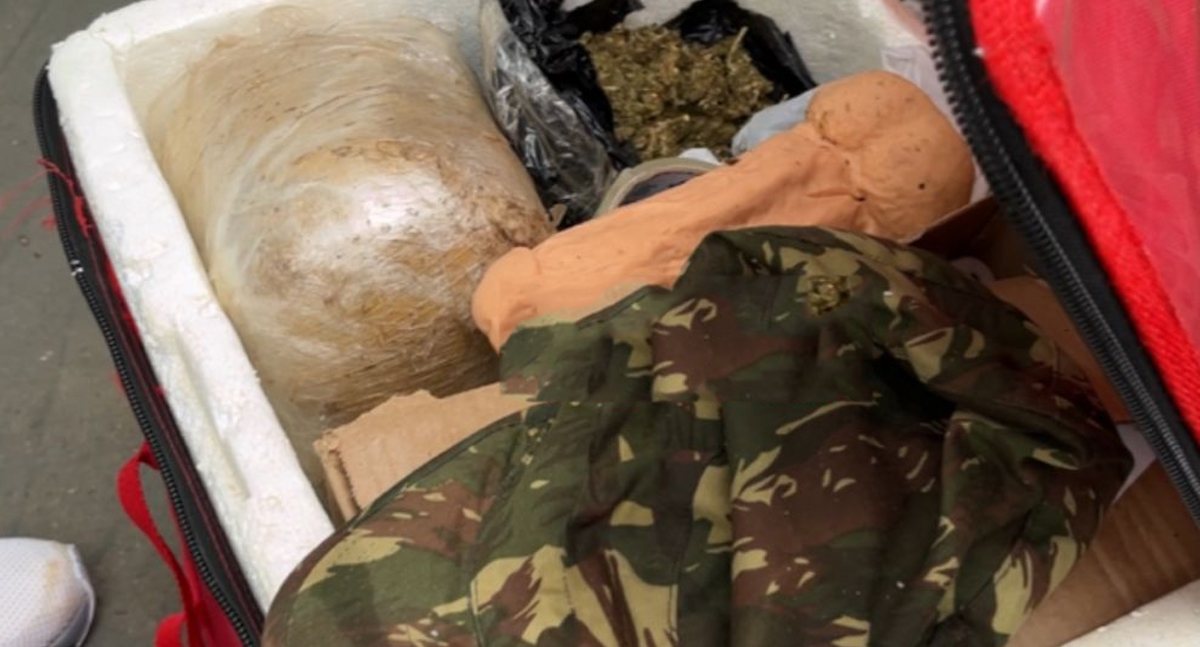 Polícia apreende mais de 8 kg de drogas e prende suspeito