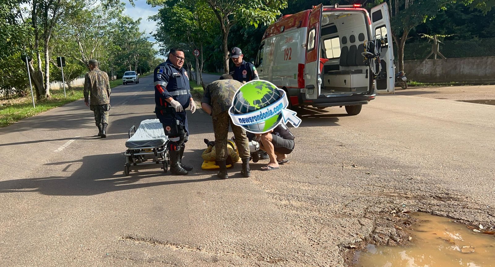 Atropelamento deixa motociclista e ciclista feridos na capital