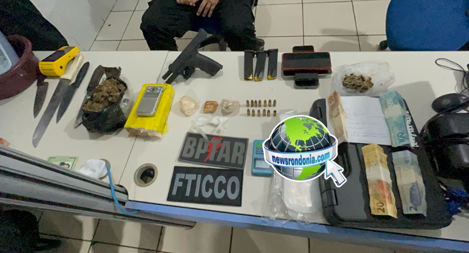 Conselheiro do CV e genro são presos com drogas e arma na capital