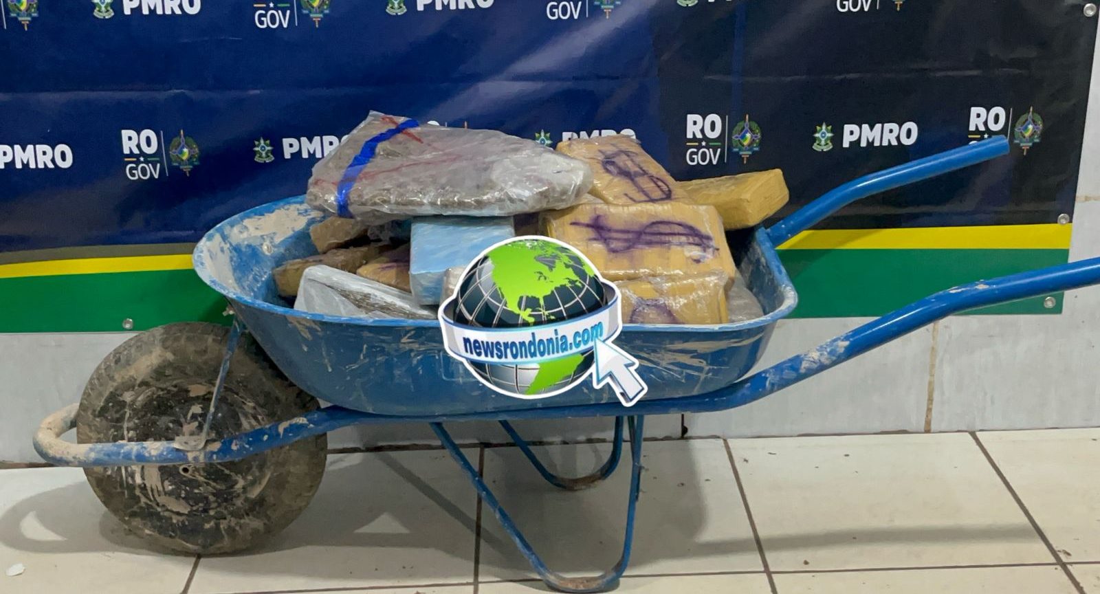 BPTAR prende apenado com quase 20kg de drogas em boca de fumo