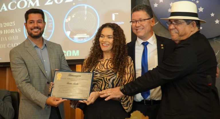 Governador Marcos Rocha e Secretária Luana Rocha são destaques na entrega do Troféu FENACOM 2024