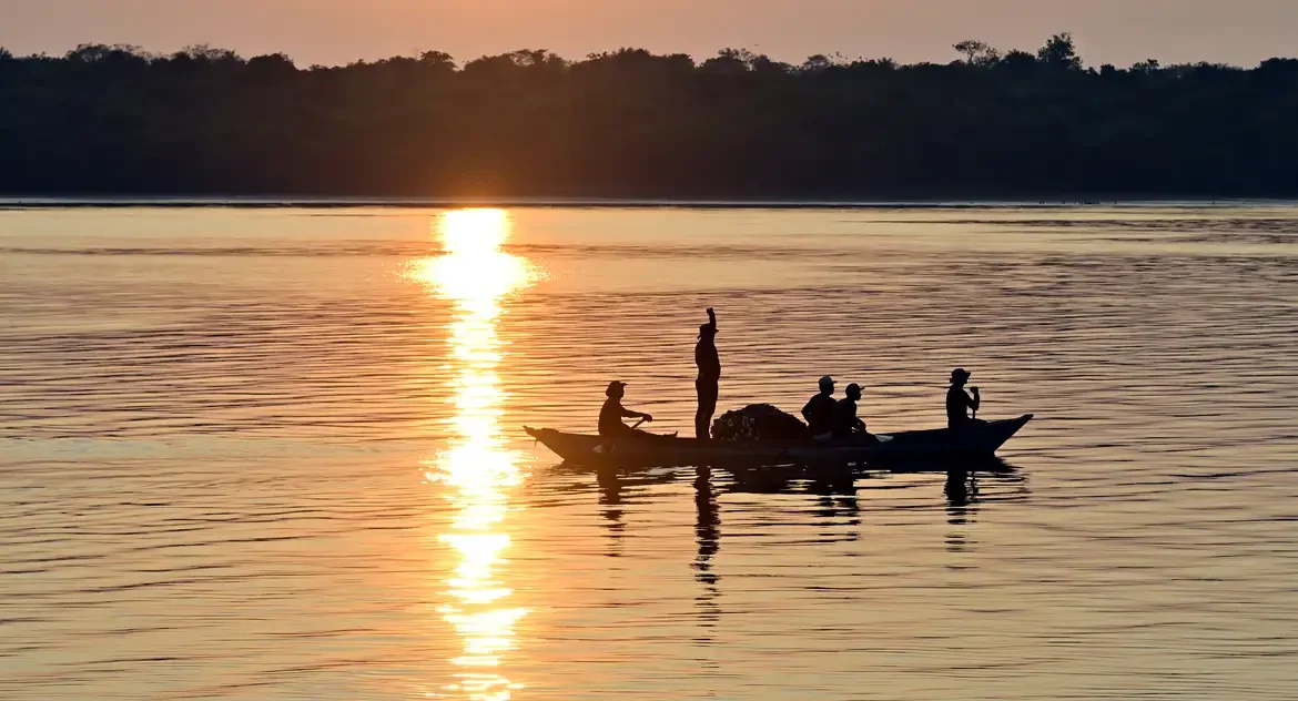 Aquecimento global e ondas de calor aceleram desoxigenação de lagos em todo o mundo, revela estudo"