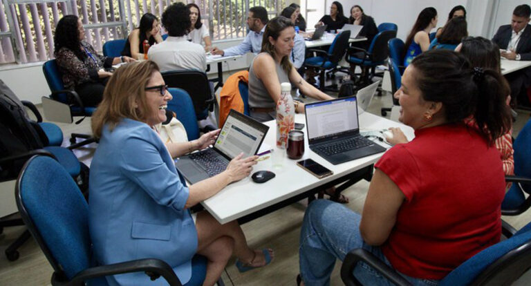 Cresce a presença feminina na administração pública com ações do Governo Federal - News Rondônia