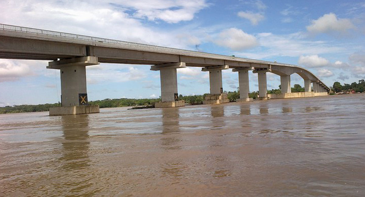 Ponte sobre o Rio Madeira na BR-319/RO/AM segue segura após colisão de embarcação - News Rondônia
