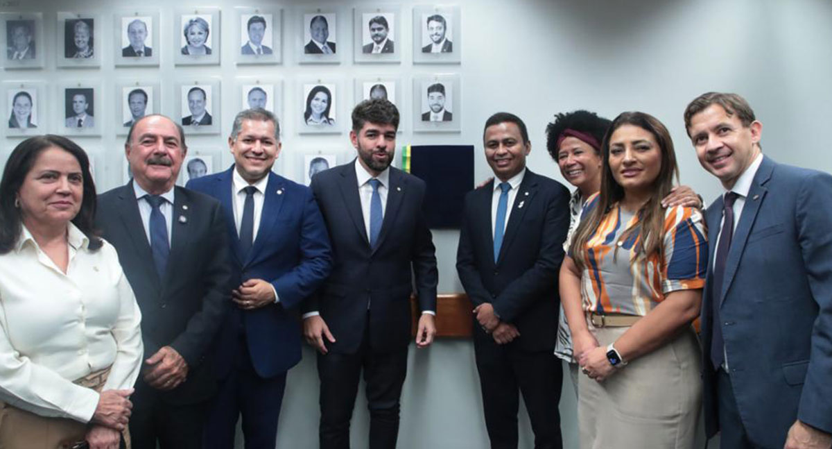 Celebrando o Dia Internacional da Síndrome de Down, Sílvia Cristina entrega recurso para a Apae de Primavera de Rondônia - News Rondônia