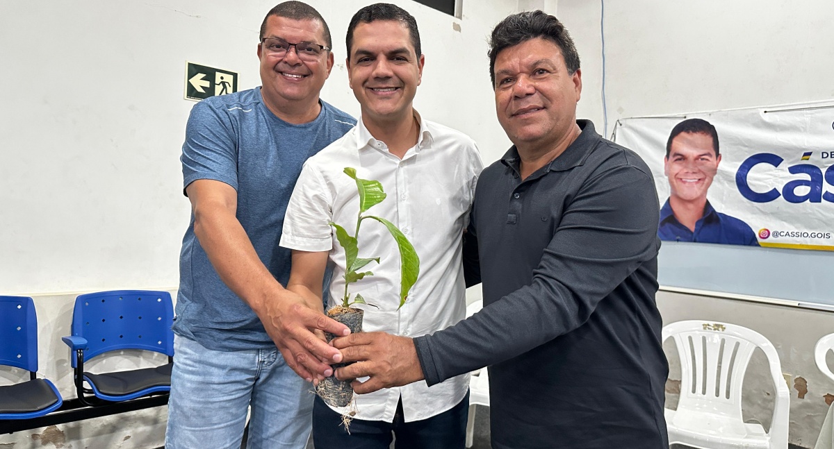 Cássio Gois Leva Desenvolvimento Rural a Ministro Andreazza com Entrega de Mudas de Café