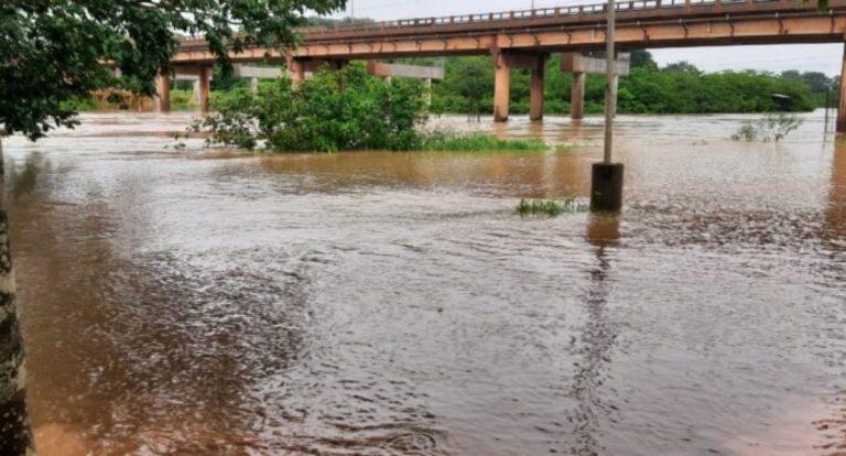 Rio Jaru volta a subir, e Defesa Civil alerta para alagamentos