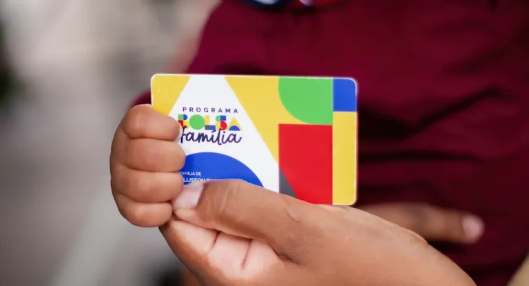 Governo paga parcela de abril do Bolsa Família e Auxílio Gás a beneficiários com NIS final 2
