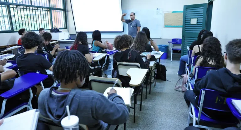 Prazo para adesão à Prova Nacional Docente termina nesta quinta-feira; exame será usado por redes públicas na seleção de professores