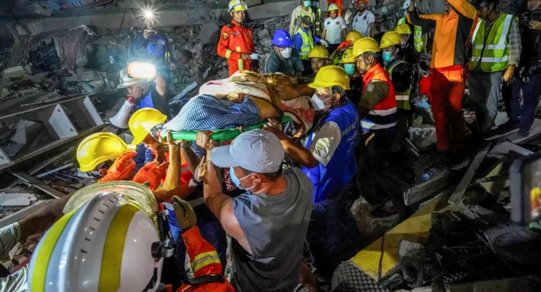 Terremoto em Myanmar: número de mortos ultrapassa 2.700, e buscas por sobreviventes continuam