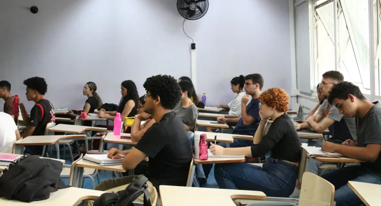 Cursinhos populares abrem inscrições a partir de 22 de abril