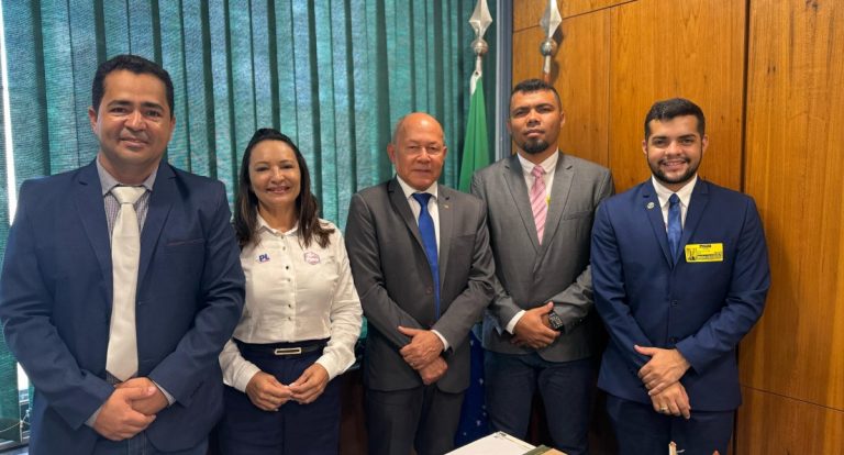 Chrisóstomo recebe lideranças do Partido Liberal e firma R$ 600 mil para a saúde de Cacaulândia