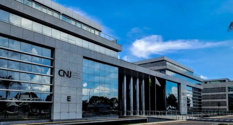 CNJ afasta desembargador por mensagens públicas de apoio a Bolsonaro - News Rondônia