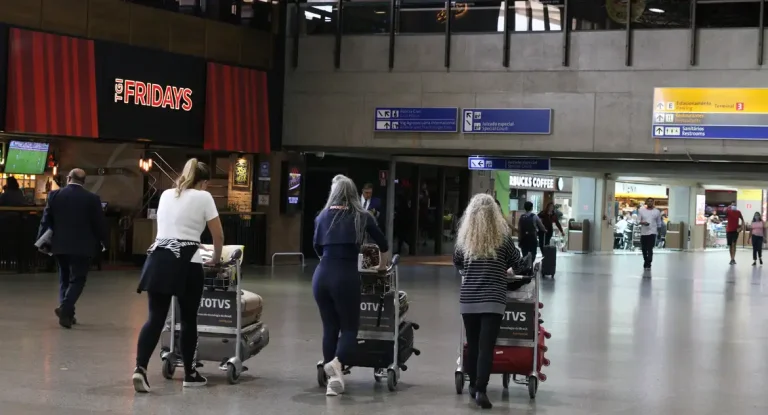 Brasil volta a exigir visto para turistas dos EUA, Canadá e Austrália a partir desta quinta-feira (10)