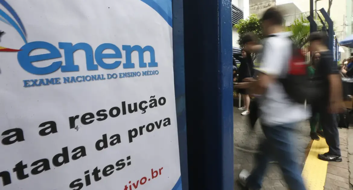 Prazo para solicitação de isenção da taxa de inscrição do Enem 2025 termina na sexta-feira (25)
