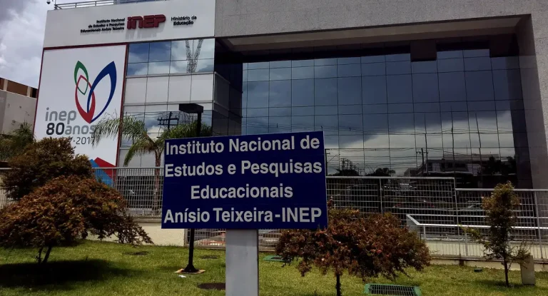 Inscrições para o Encceja 2025 terminam nesta sexta-feira