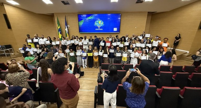 Assembleia Legislativa de Rondônia homenageia lideranças e reforça compromisso com a igualdade racial - News Rondônia